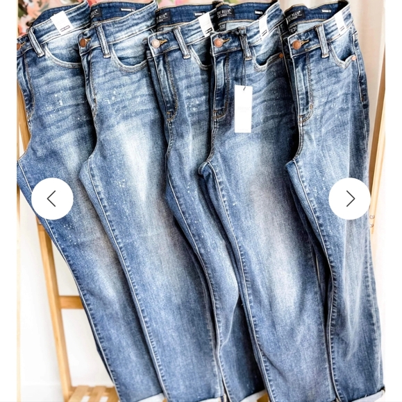 Judy Blue Denim - Judy Blue Boyfriend Jeans with  Classic Medium Wash